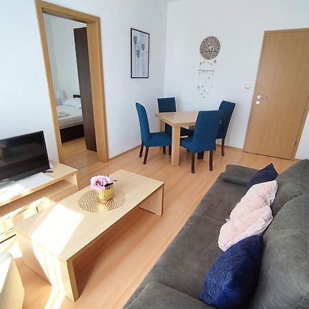 New Line Village Apartments 阳光海滩 外观 照片