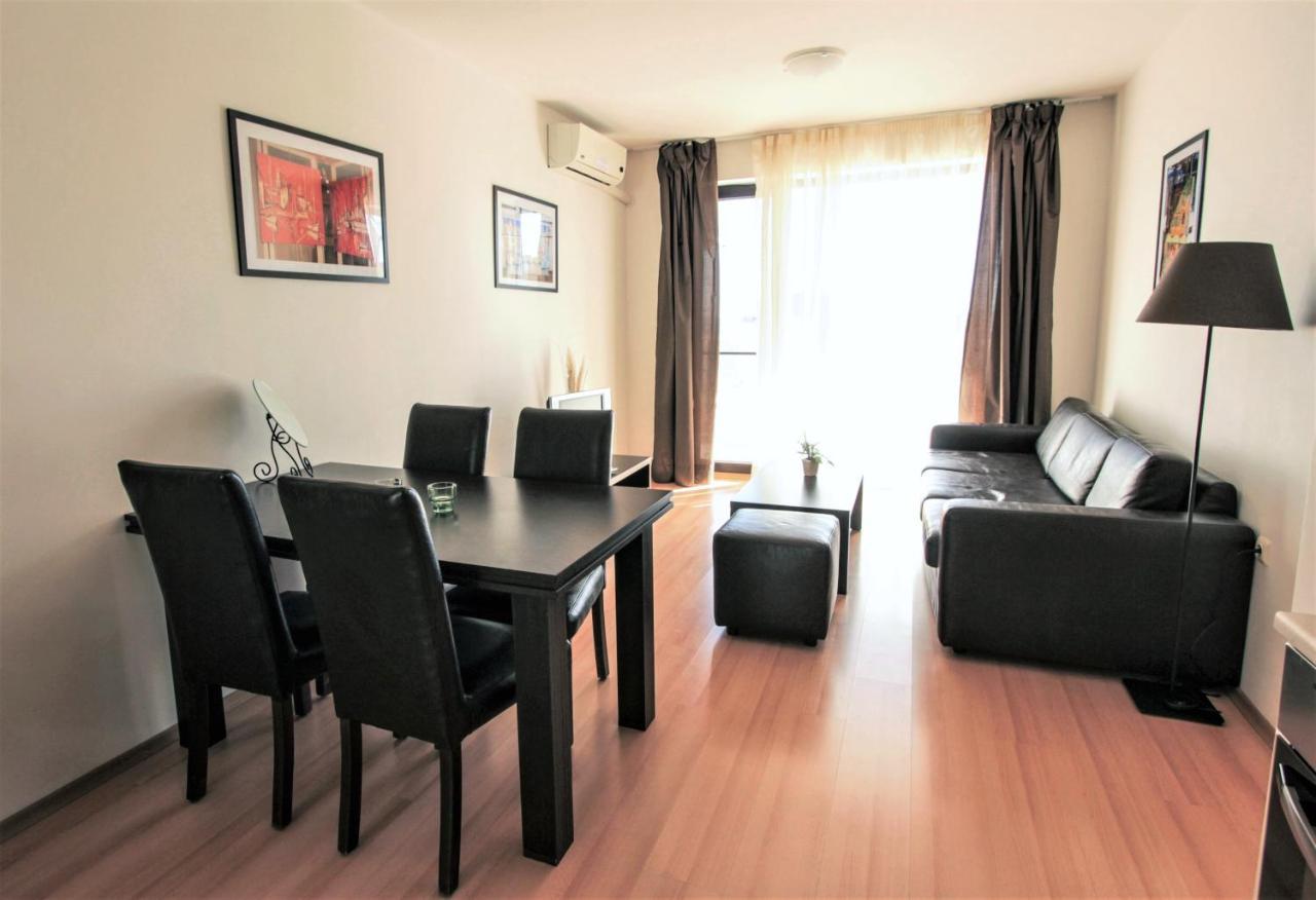 New Line Village Apartments 阳光海滩 外观 照片