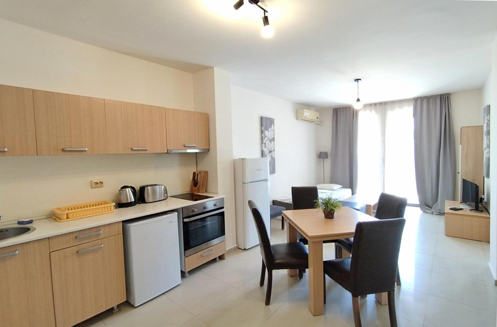 New Line Village Apartments 阳光海滩 外观 照片